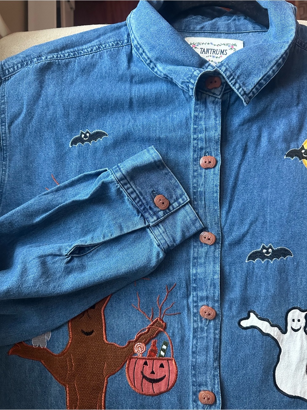 Vintage 90s Halloween Denim Button Up with Pumpkin Appliqués Embroidered Size XL - Picture 3 of 12